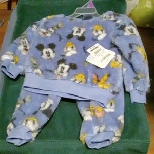 Mickey Mouse and  friends 2 PC Baby outfit NWT 12 Mnths